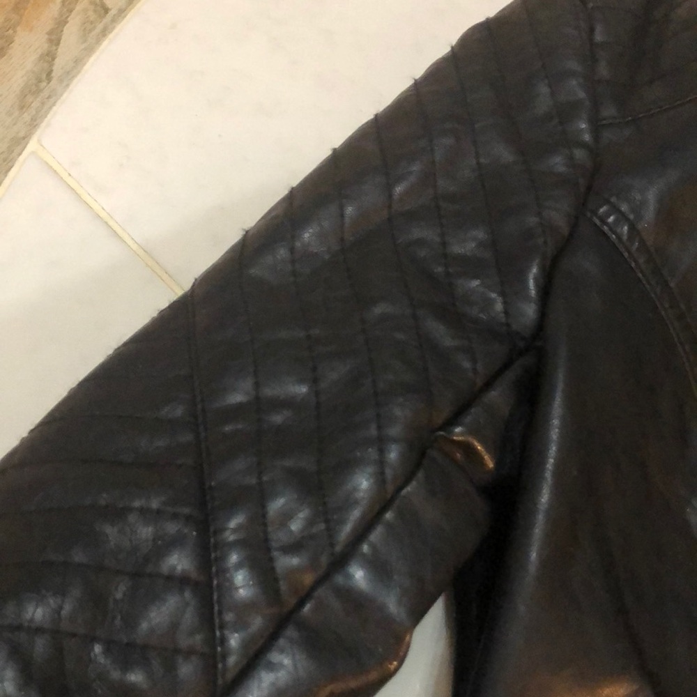 Jacket - Picture 2 of 4